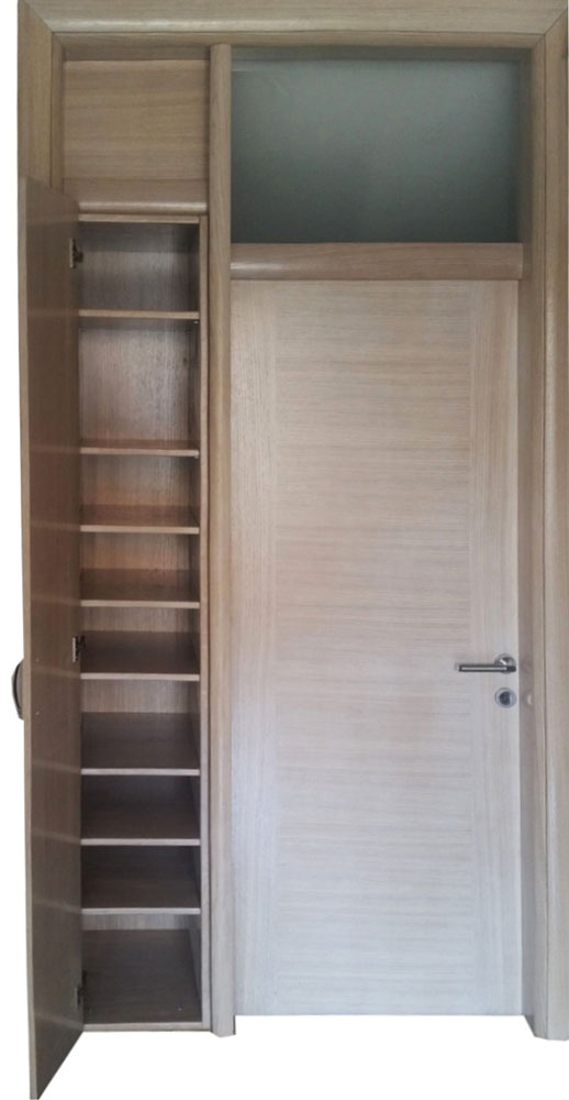 furnirana vrata hrast sa polica i štokovima