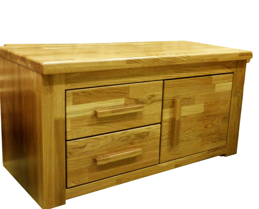 komoda hrast K-8