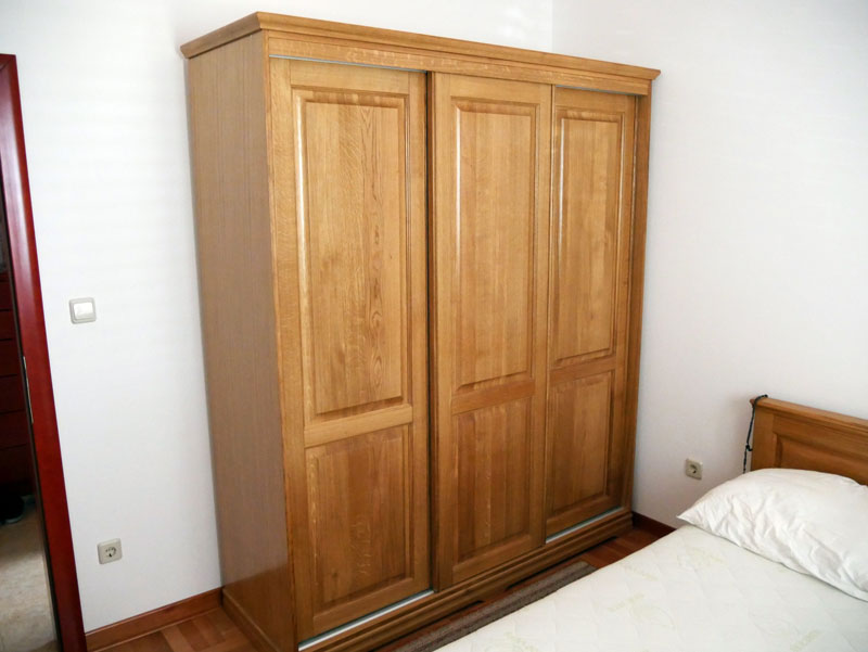 hrast masivni klizni ormar