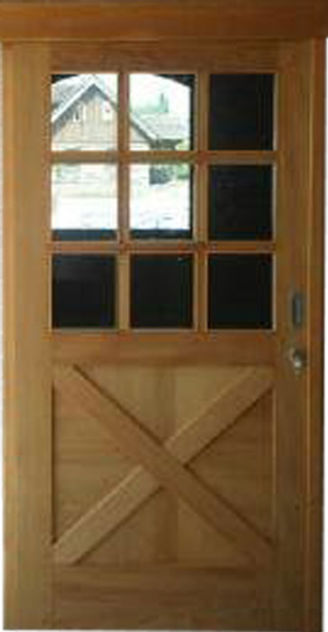 tradicionalna vrata dvorišna zgrada