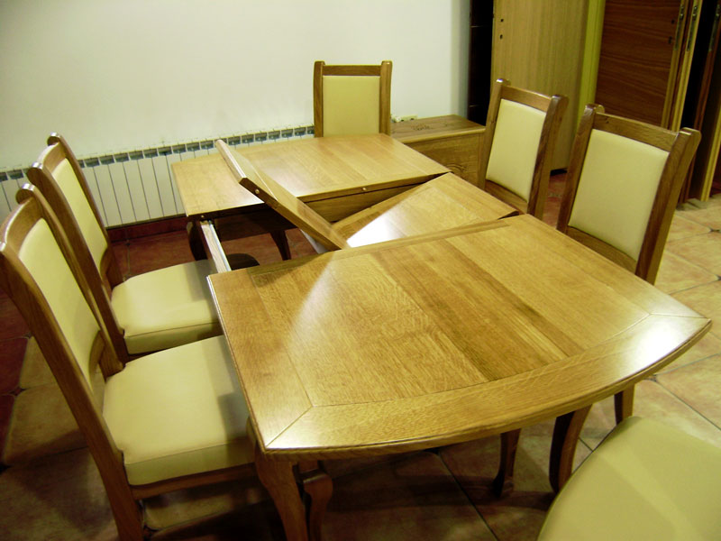 Blagavaonski rasklopni stol hrast masiv