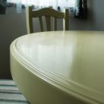 Ovalni okrugli stol hrast