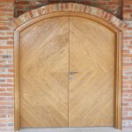 Podrumska vrata masiv hrast ulazna vrata