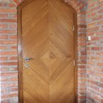 Masivna hrastova vrata podrumska vrata vinarijska vrata vinarija