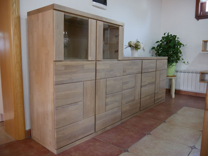 komoda dnevni boravak nježna boja