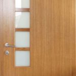 furnirana vrata sa staklima